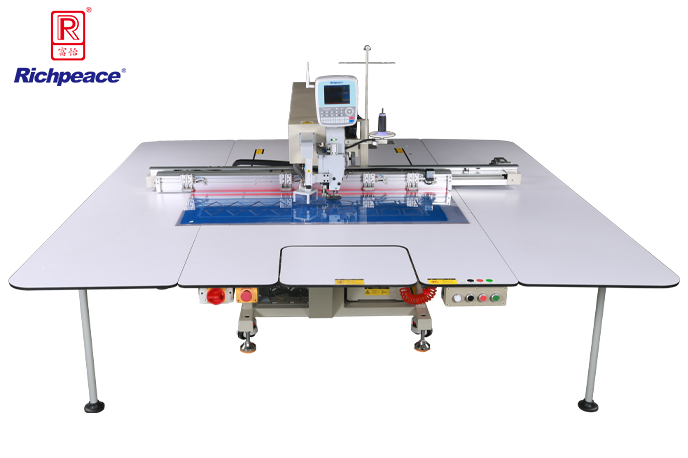 Máquina de Costura CNC com Corte a Laser