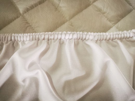 Automatic Mattress Protector Sewing Machine (Edge Overlock)